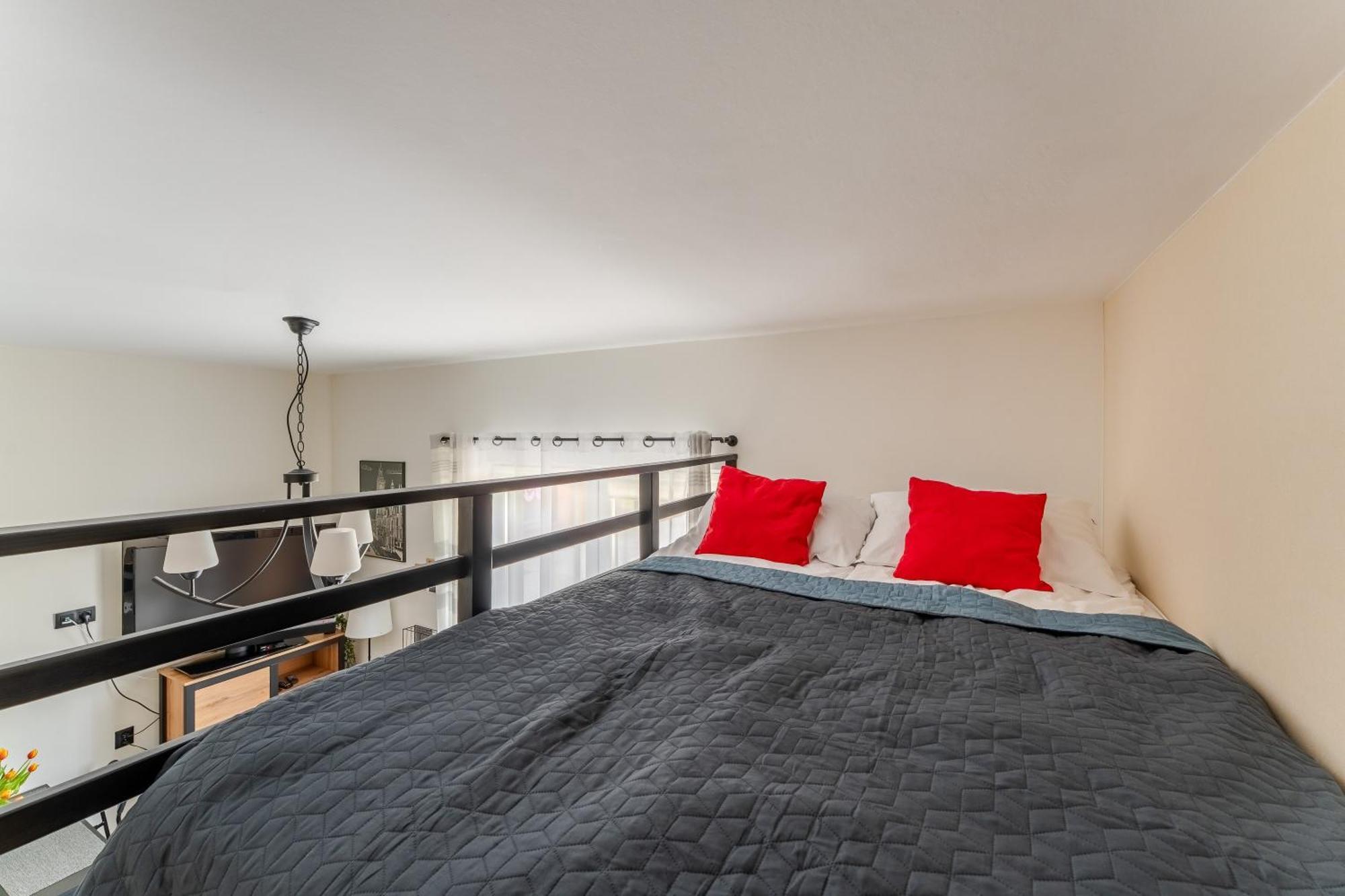 Apartament Loftowy Na Spokojnej 科沃布热格 外观 照片