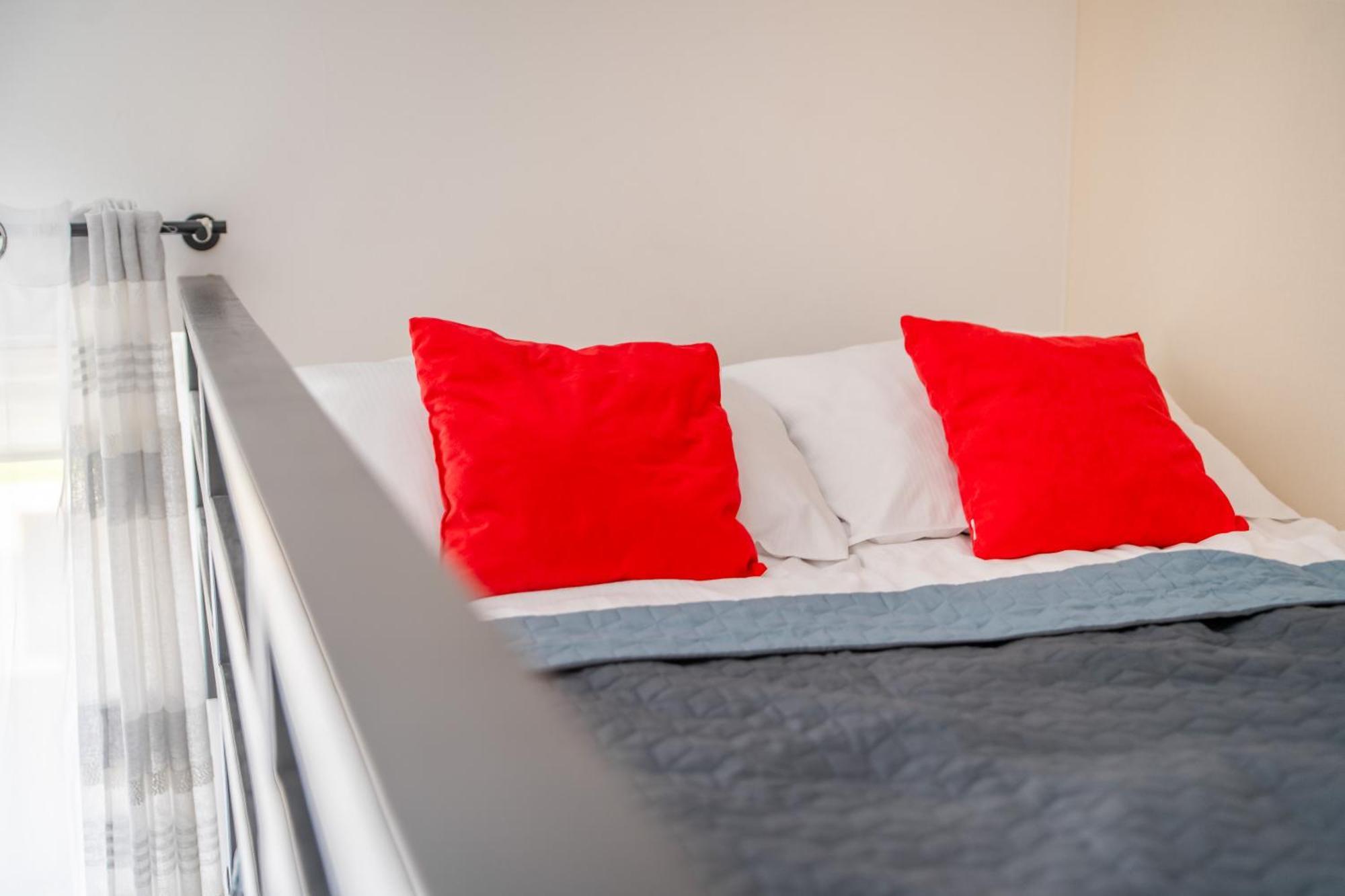 Apartament Loftowy Na Spokojnej 科沃布热格 外观 照片